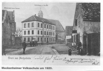 Schulhaus und Kirche St. Ägidius, Meckenheim um 1920 Postkarte von 1920 mit Schulhaus vor einer Kirche